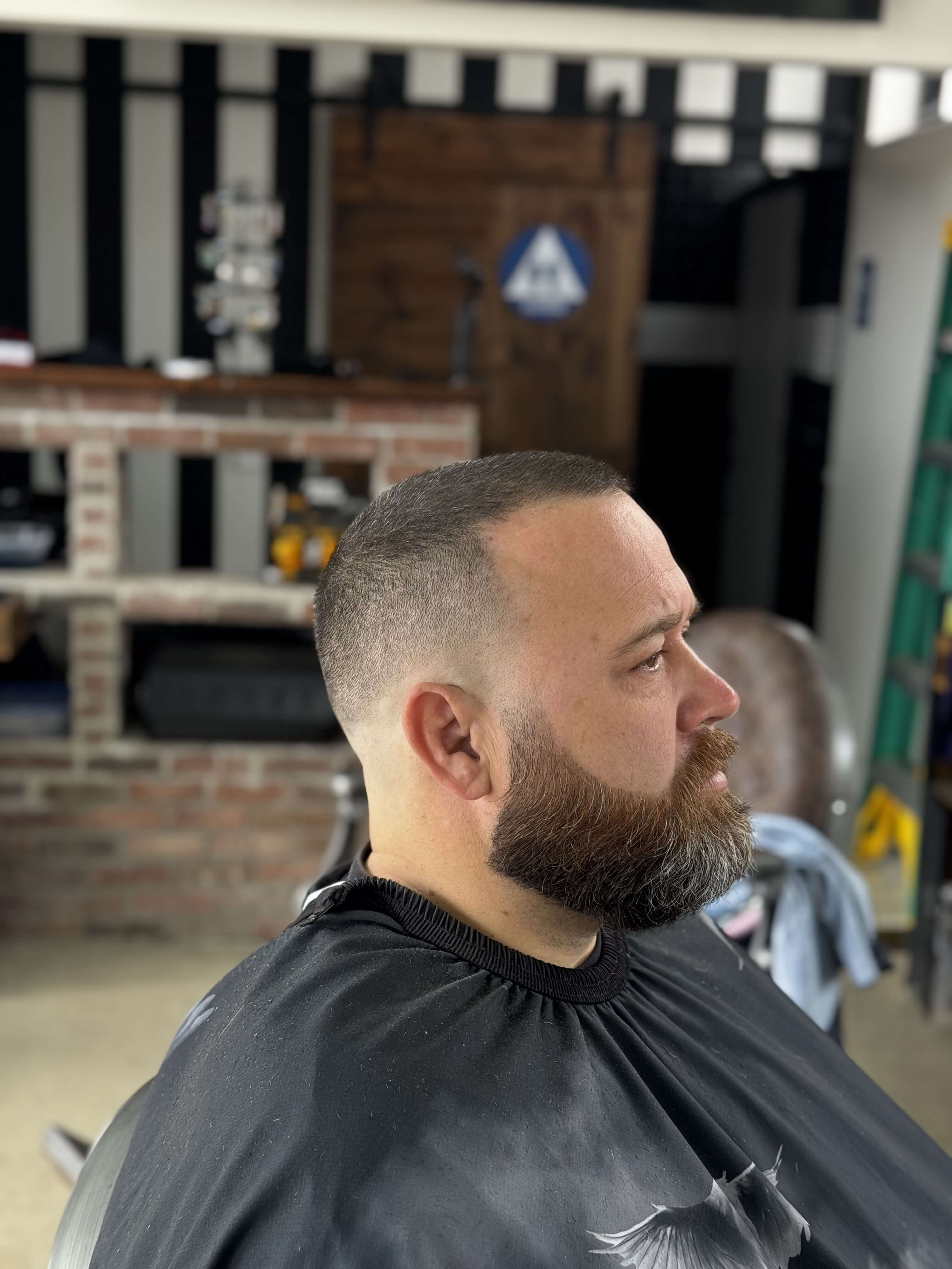 Arrow going up